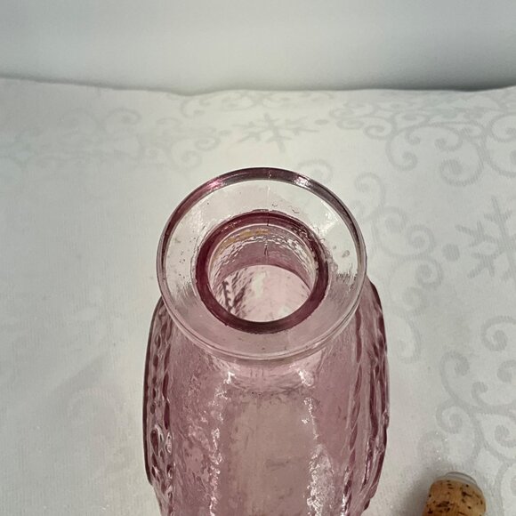 Vintage Lord Calvert Pink Whiskey Decanter 1961 With Stopper & Embossed Design - Picture 6 of 8